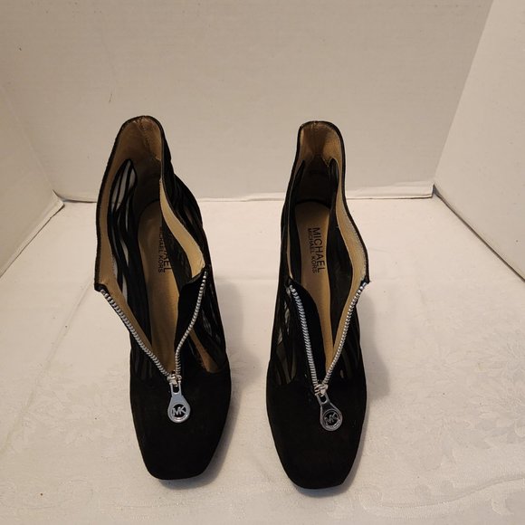 Size 10 M Michal by Miachael Kors Suede and Mesh Zebra Stripes Heel Booties - Picture 3 of 10